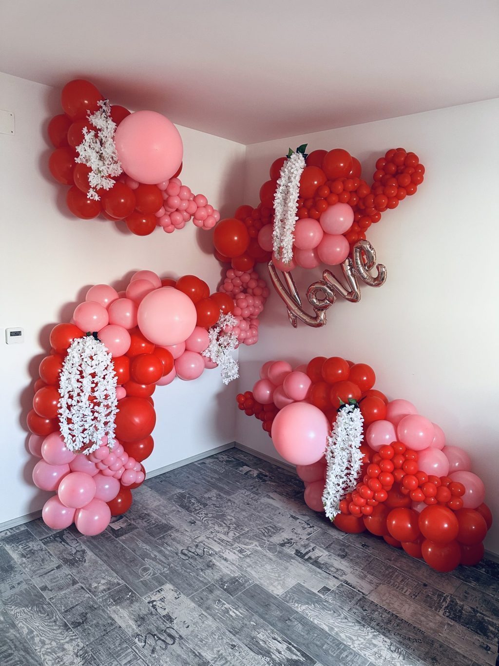 Balonska girlanda za valentinovo. Baloni za proslave. Event Styling.